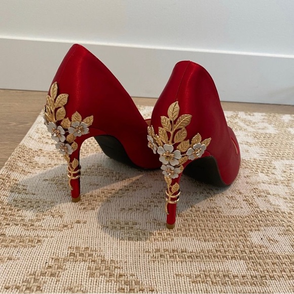 Chinese Tea Ceremony Heels SOLD - Picture 2 of 3